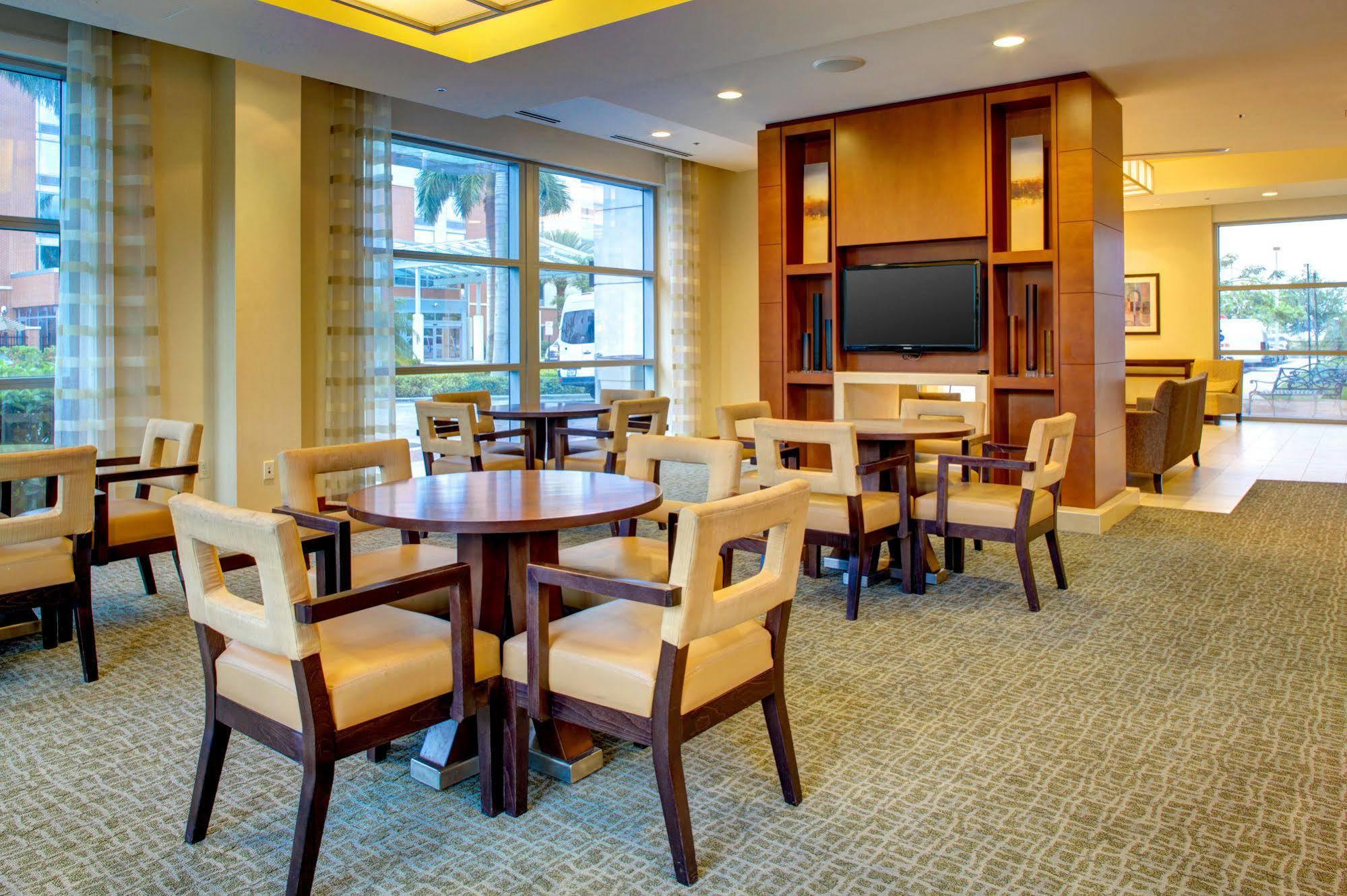 Hyatt House Fort Lauderdale Airport/Cruise Port Dania Beach Exteriör bild